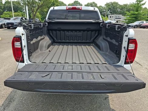 Used 2024 GMC Canyon AT4 w/ Canyon Safety Plus Package AWD/4WD image 31