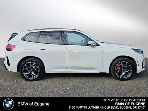 Used 2025 BMW X3 xDrive30 w/ M Sport Package AWD/4WD image 3