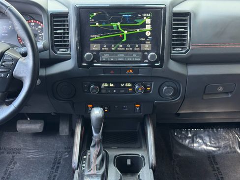 Used 2022 Nissan Frontier Pro-X RWD image 21