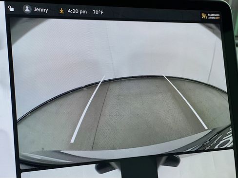 Used 2023 Tesla Model 3 Standard Range image 22