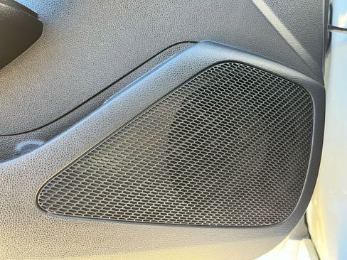 Used 2021 Toyota Corolla LE image 13