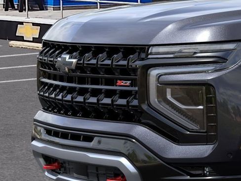 New 2026 Chevrolet Suburban Z71 image 13
