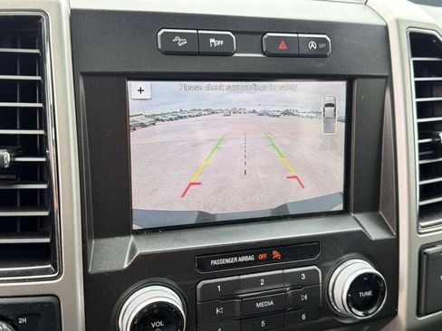 Used 2018 Ford F150 Lariat w/ Equipment Group 502A Luxury AWD/4WD image 28
