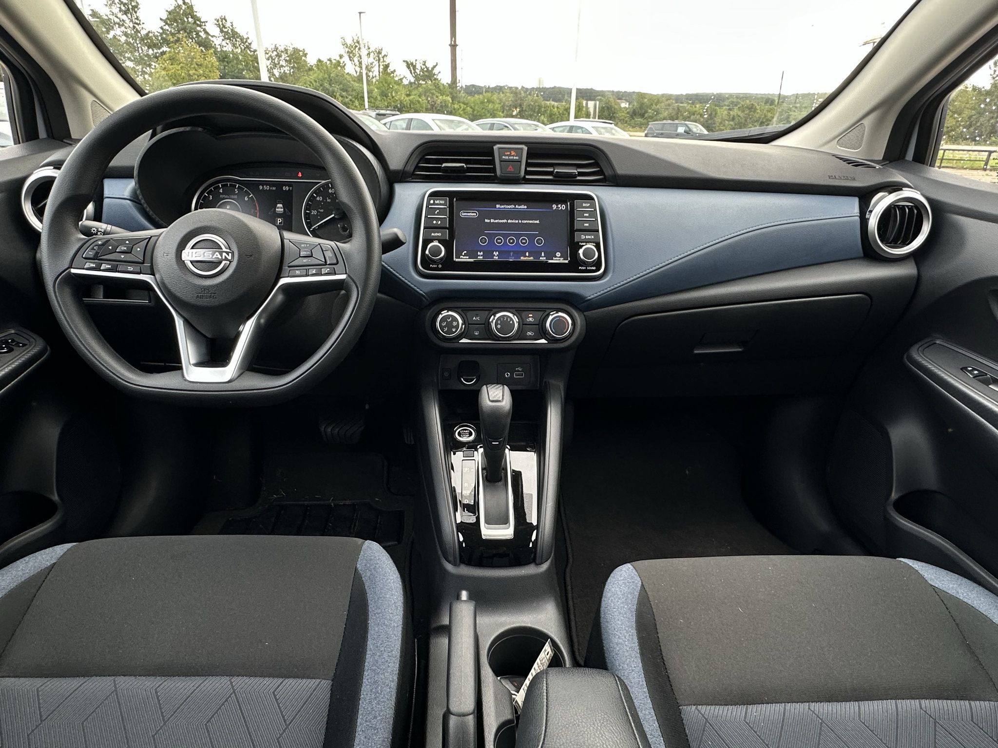 Used 2025 Nissan Versa SV w/ Trunk Package FWD image 15