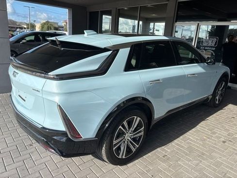 Certified 2024 Cadillac Lyriq Luxury RWD image 5