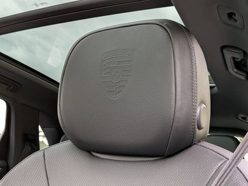 Certified 2026 Porsche Cayenne S AWD/4WD image 6
