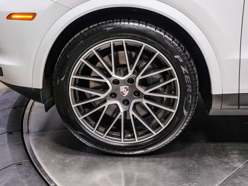 Used 2020 Porsche Cayenne S AWD/4WD image 11