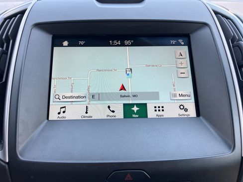Used 2017 Ford Edge SEL w/ Equipment Group 201A FWD image 17