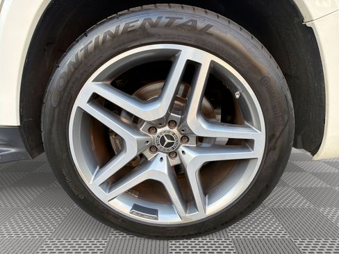 Used 2018 Mercedes-Benz GLS 550 4MATIC image 21