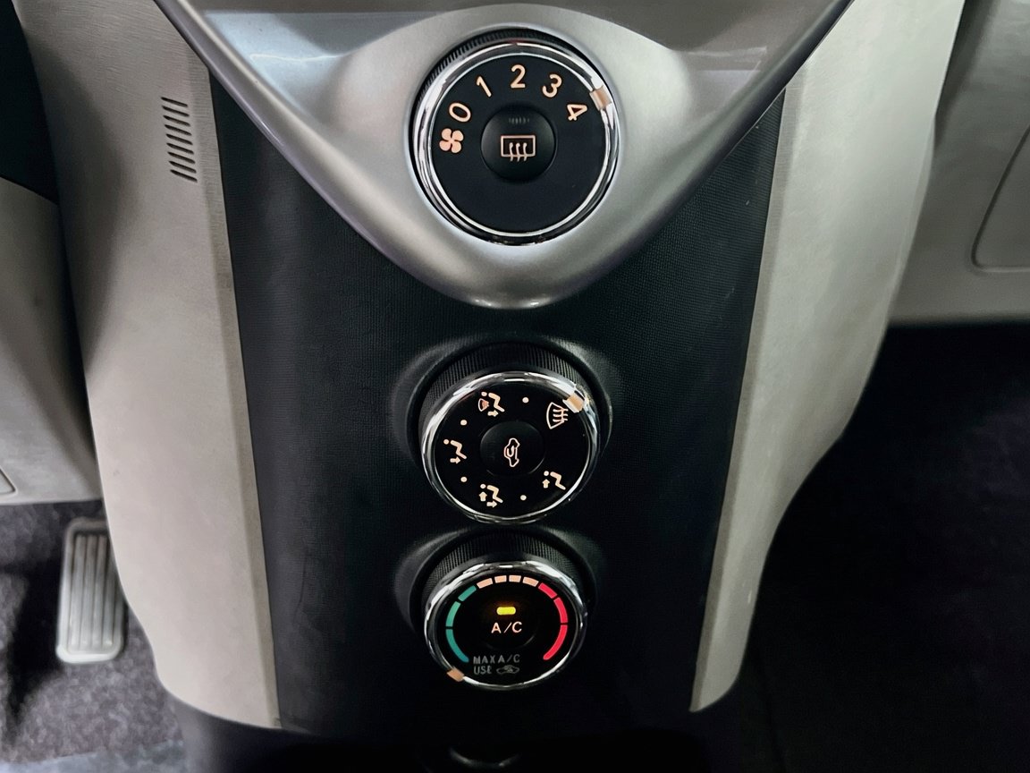 Used 2012 Scion iQ w/ Rear Speaker Pkg FWD image 10