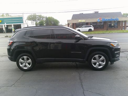 Used 2021 Jeep Compass Latitude AWD/4WD image 6