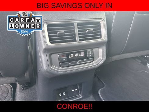 Certified 2024 Volkswagen Atlas SE FWD image 25