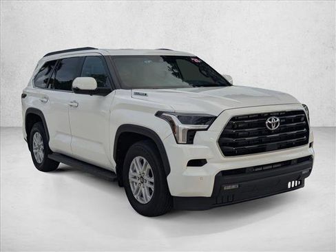 Certified 2025 Toyota Sequoia SR5 AWD/4WD image 3
