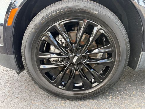 Used 2022 Cadillac XT5 Premium Luxury w/ Technology Package AWD/4WD image 24