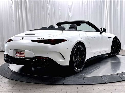 Used 2022 Mercedes-Benz SL 63 AMG 4MATIC image 9