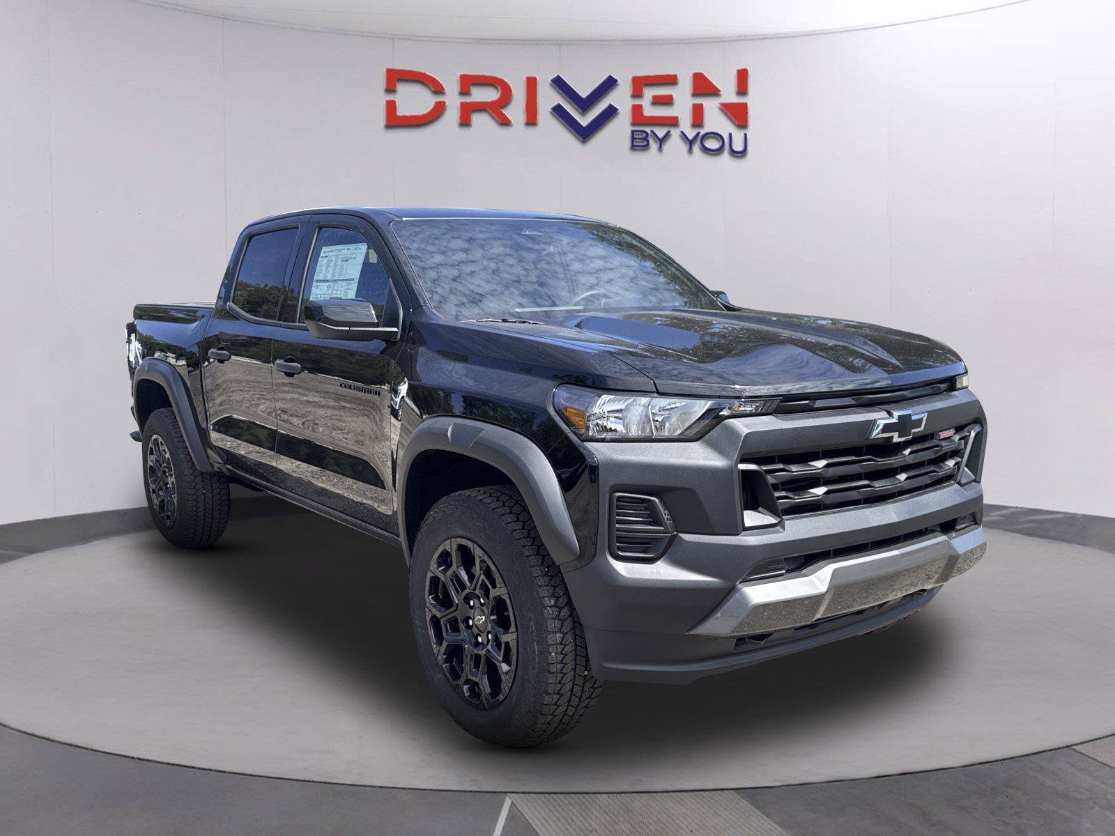 New 2026 Chevrolet Colorado Trail Boss AWD/4WD image 1