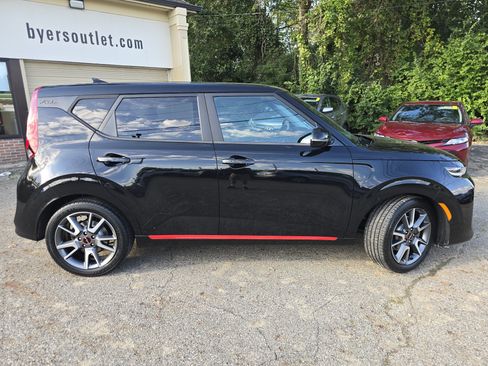 Used 2022 Kia Soul Turbo FWD image 8