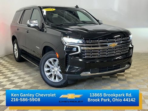 Used 2021 Chevrolet Tahoe Premier w/ Premium Package AWD/4WD image 3