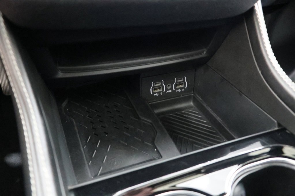 Used 2025 Chrysler Pacifica Limited FWD image 27