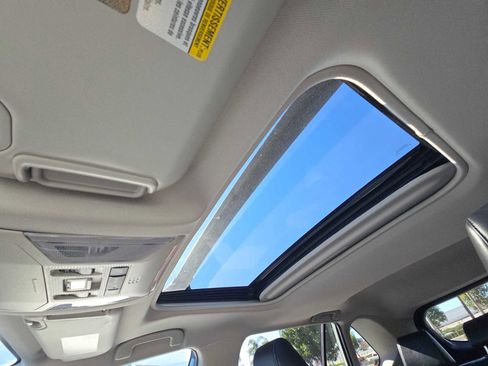 Certified 2022 Toyota RAV4 XLE Premium image 34