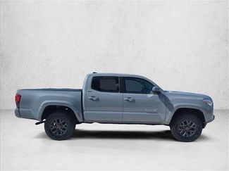 Used 2020 Toyota Tacoma SR5 RWD video 4