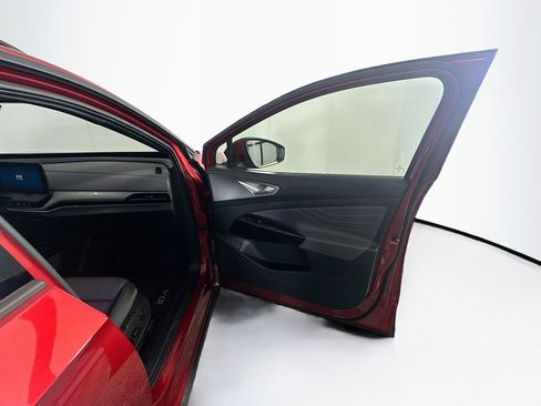 Used 2023 Volkswagen ID.4 Pro S AWD/4WD image 36