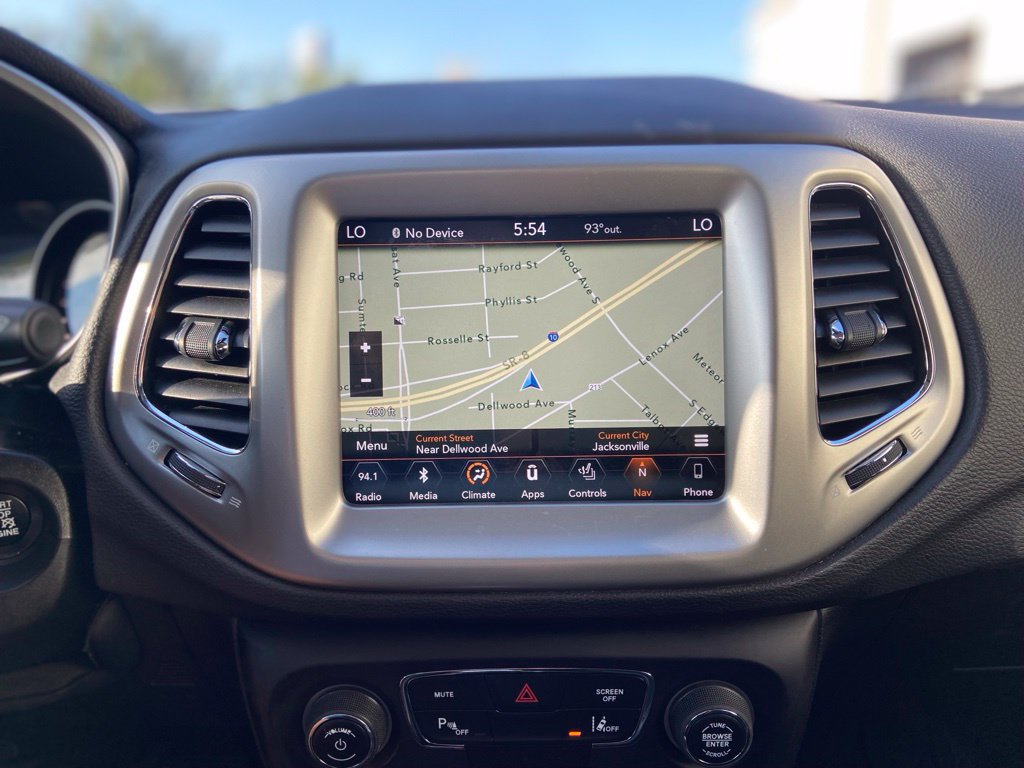 Used 2018 Jeep Compass Latitude w/ Popular Equipment Group AWD/4WD image 31