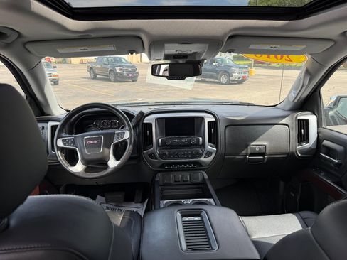 Used 2018 GMC Sierra 1500 SLT AWD/4WD image 3