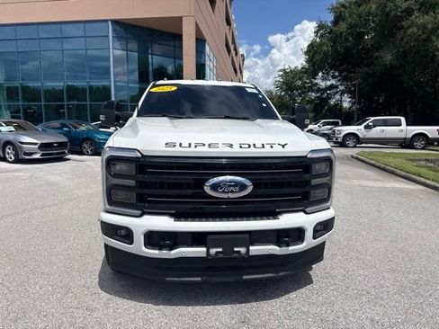 Certified 2025 Ford F250 Platinum w/ FX4 Off-Road Package AWD/4WD image 11