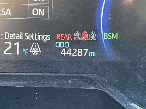 Used 2024 Toyota RAV4 XLE image 22