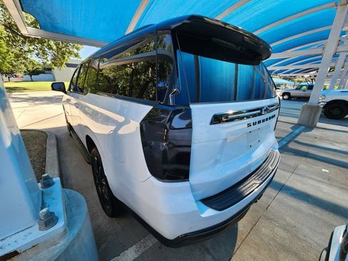 Used 2023 Chevrolet Suburban RST w/ Luxury Package RWD image 4