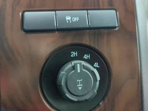 Used 2016 Ford F350 Lariat w/ Lariat Ultimate Package AWD/4WD image 19
