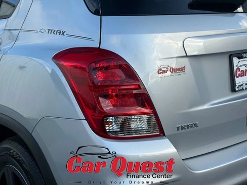 Used 2020 Chevrolet Trax LS w/ Tint and Cruise Package FWD image 29