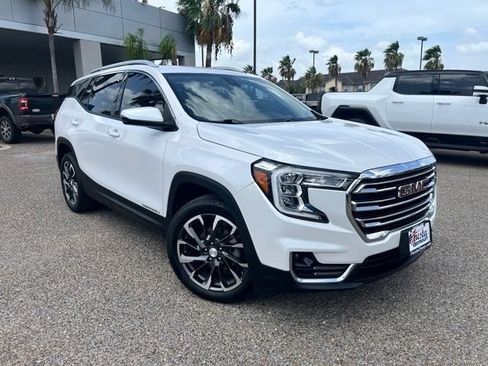 Used 2023 GMC Terrain SLT FWD image 1