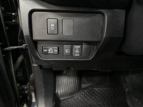 Used 2020 Toyota Tacoma TRD Off-Road image 34