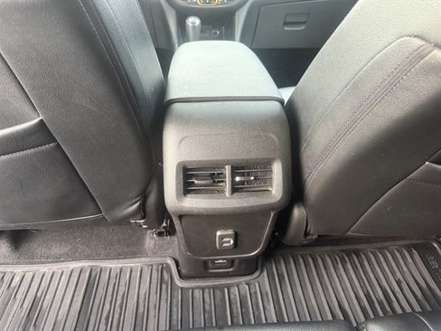 Used 2019 Chevrolet Equinox LT image 25