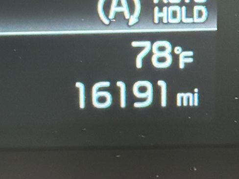 Used 2025 Kia Sportage LX image 34