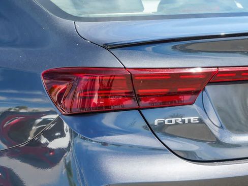 Certified 2023 Kia Forte GT-Line FWD image 7