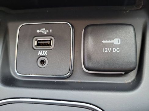 Certified 2022 Jeep Cherokee Latitude AWD/4WD image 29