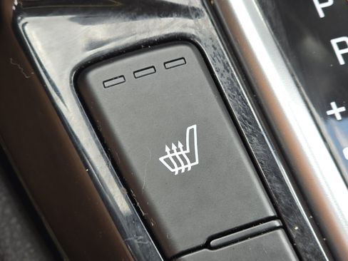 Used 2025 Kia Seltos S AWD/4WD image 7