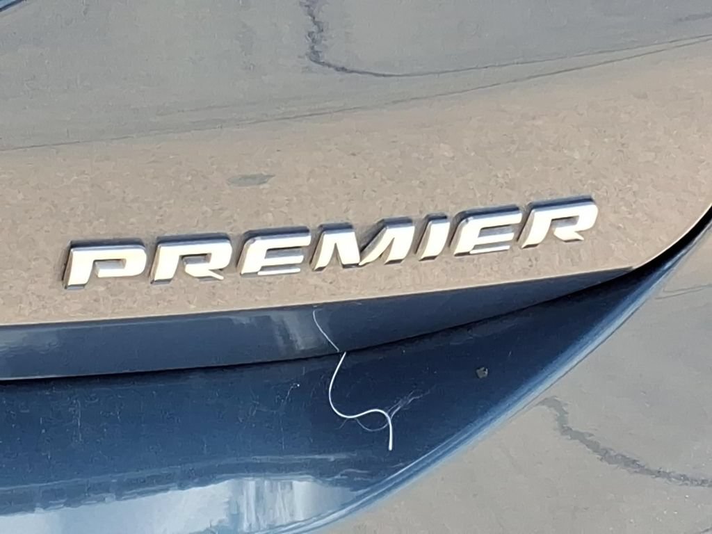 Used 2024 Chevrolet Equinox Premier FWD image 11