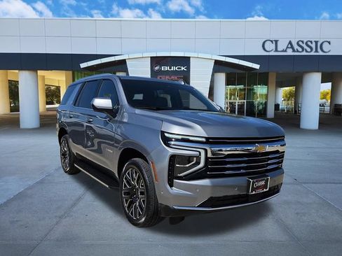 Used 2025 Chevrolet Tahoe LT AWD/4WD image 1