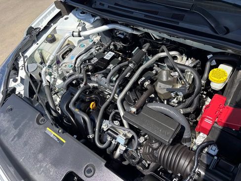 Used 2024 Nissan Sentra SV FWD image 28