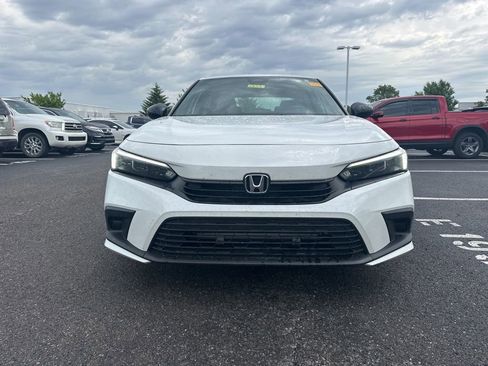 Used 2022 Honda Civic Sport image 2