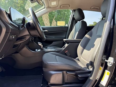 Used 2025 Buick Encore GX Preferred AWD/4WD image 33