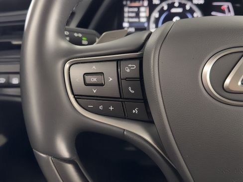 Used 2022 Lexus ES 350 Ultra Luxury w/ Accessory Package 2 image 20