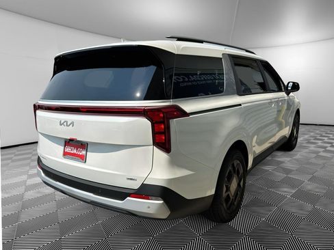 New 2026 Kia Carnival EX FWD image 4