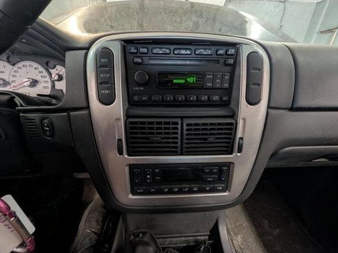 Used 2004 Mercury Mountaineer Convenience AWD/4WD image 36
