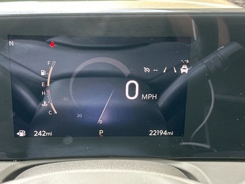 Certified 2024 Buick Encore GX Sport Touring FWD image 21