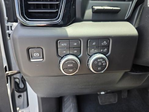 Used 2026 GMC Sierra 1500 AT4 w/ AT4 Premium Package AWD/4WD image 30